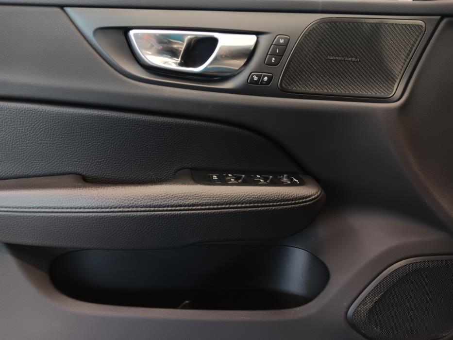 VOLVO V60 Cross Country 2021