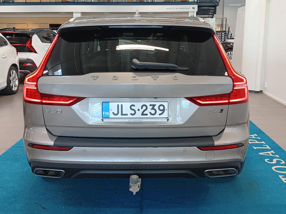 VOLVO V60 Cross Country 2021