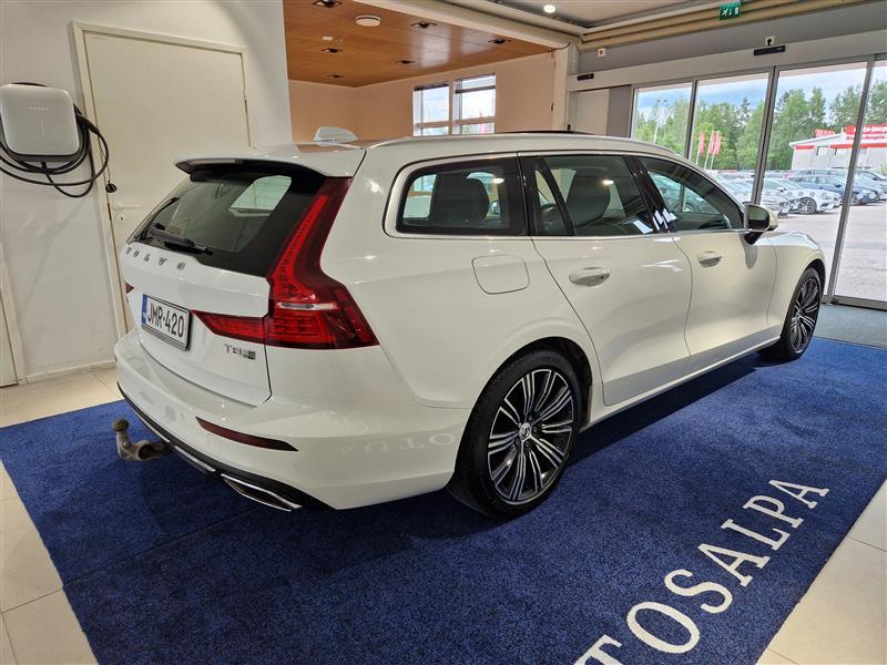 VOLVO V60 2019