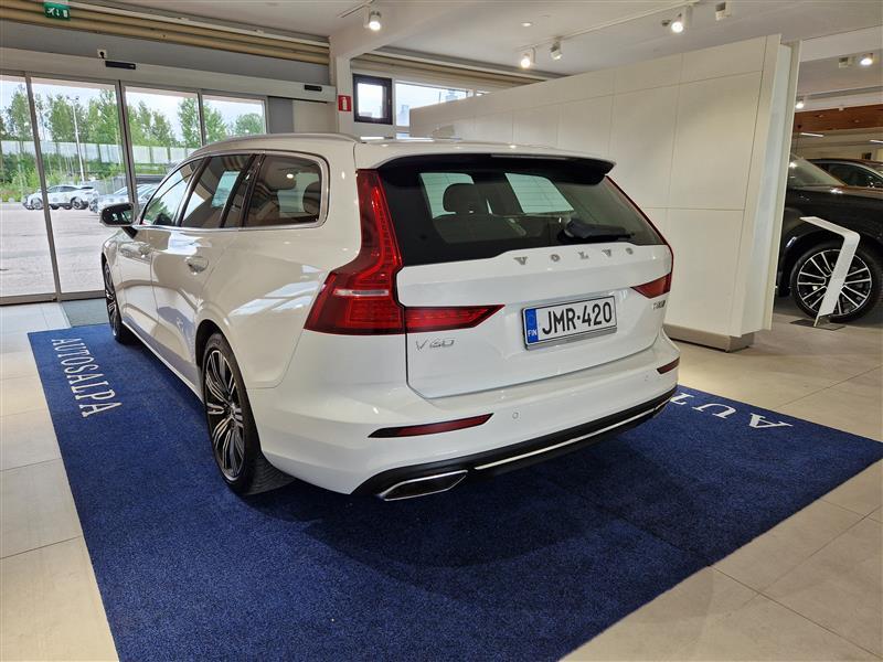 VOLVO V60 2019