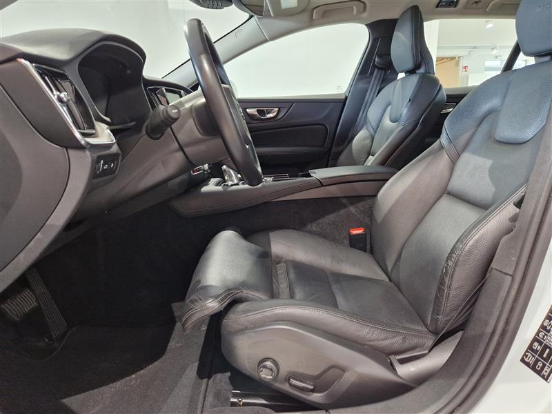 VOLVO V60 2019