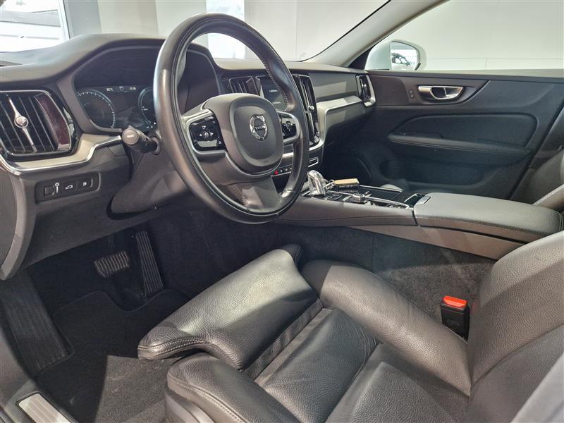 VOLVO V60 2019