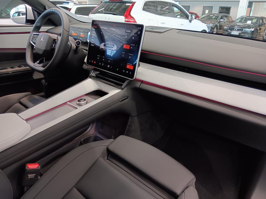 POLESTAR 4 2026