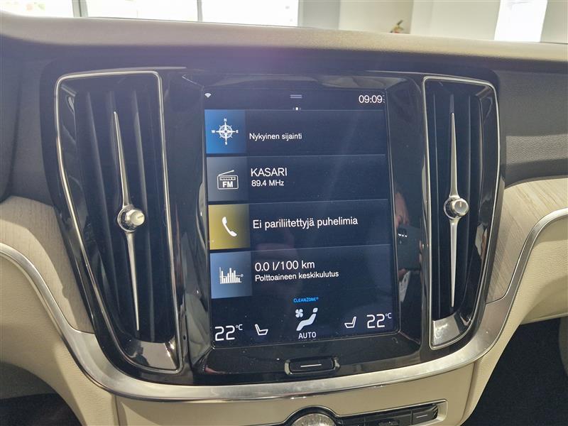 VOLVO V60 2022