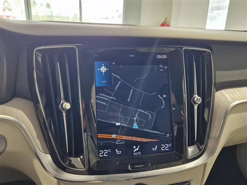 VOLVO V60 2022