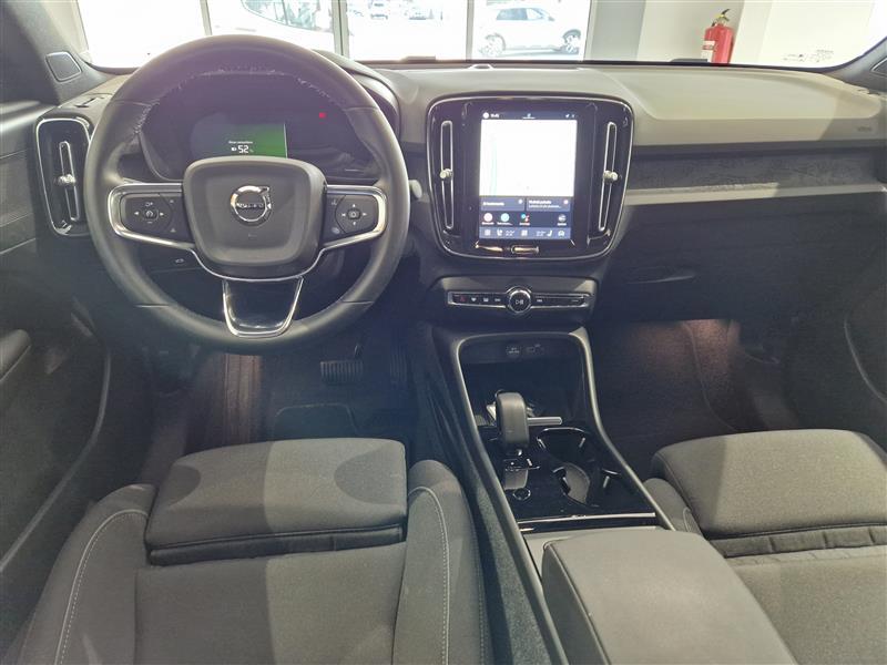 VOLVO C40 2024