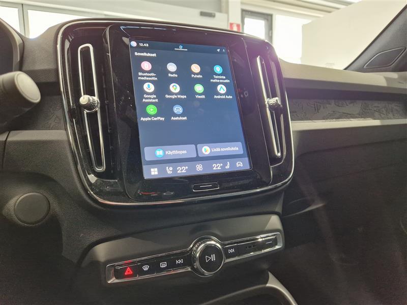 VOLVO C40 2024