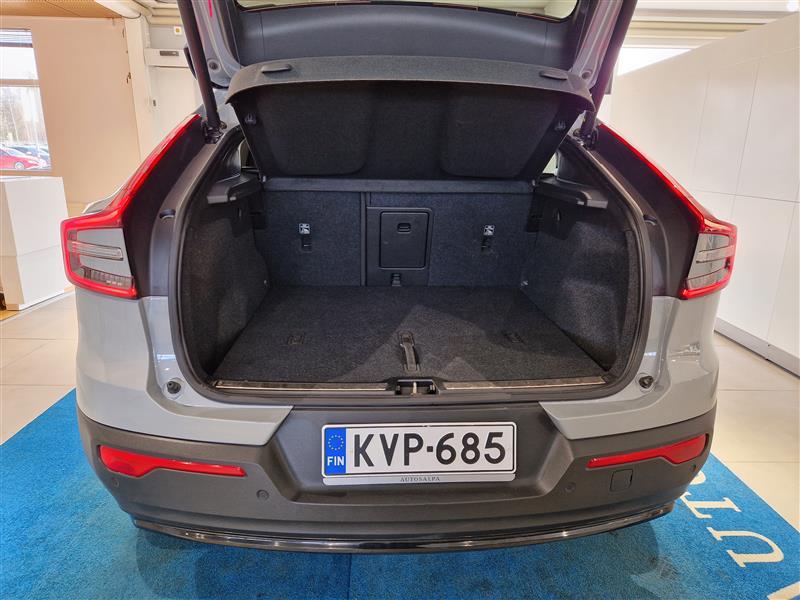 VOLVO C40 2024