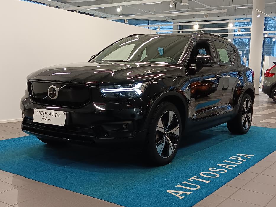 VOLVO XC40 2021