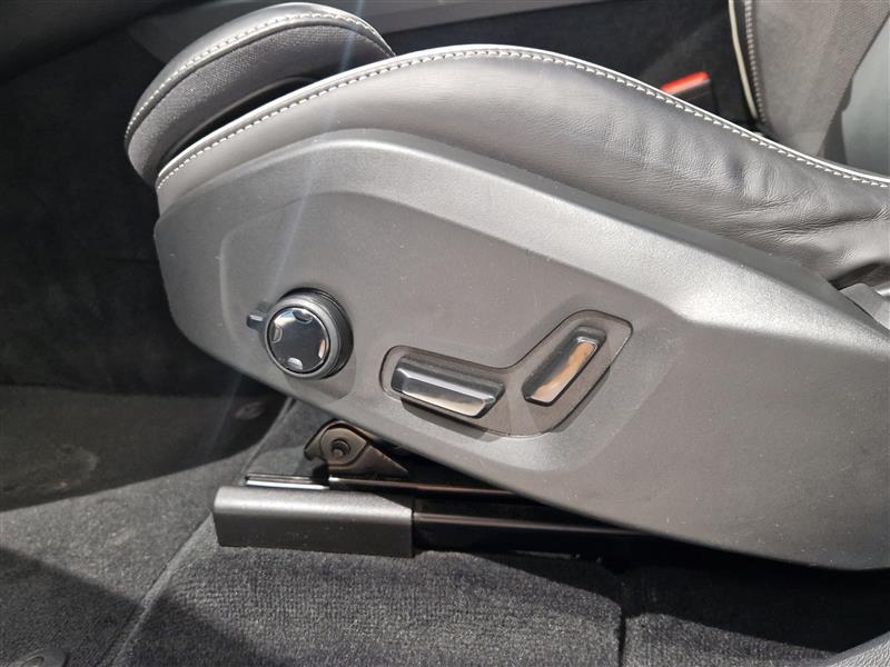 VOLVO XC60 2024
