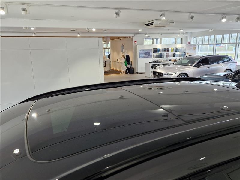 VOLVO XC60 2024