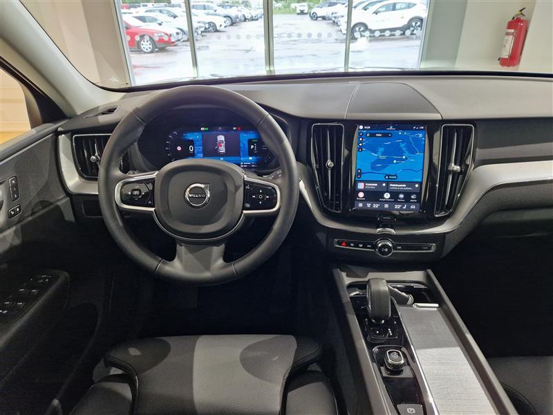 VOLVO XC60 2024