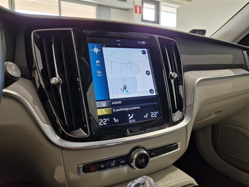 VOLVO V60 2022