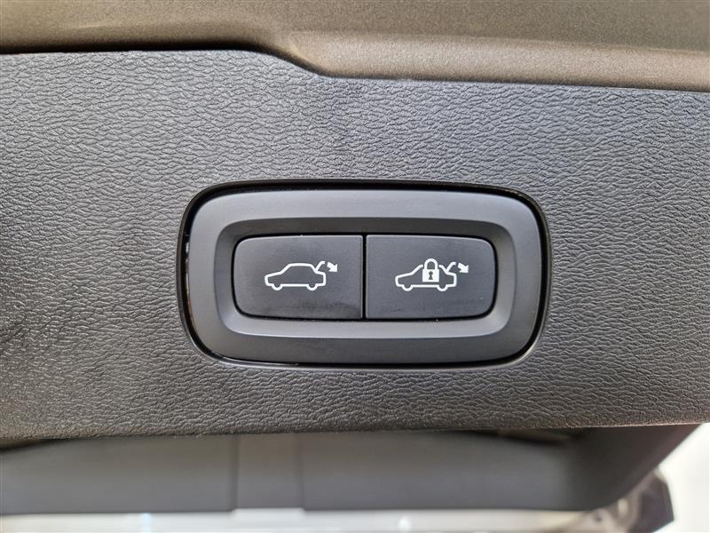 VOLVO V60 2022