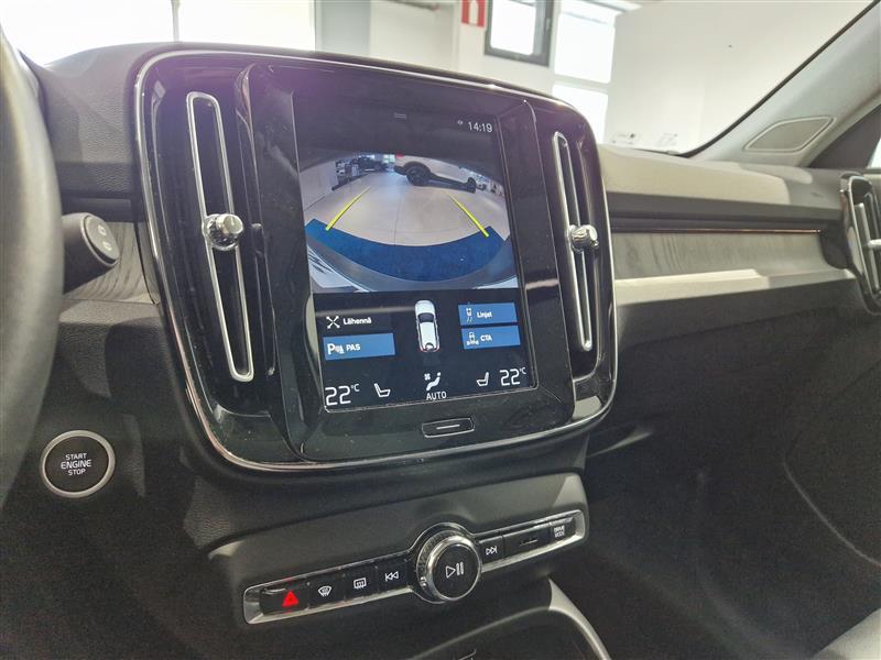 VOLVO XC40 2020