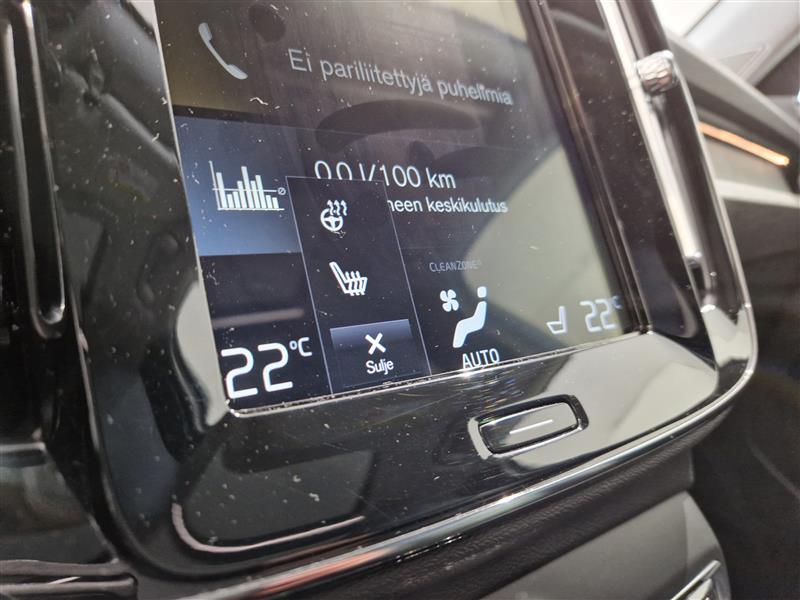 VOLVO XC40 2020