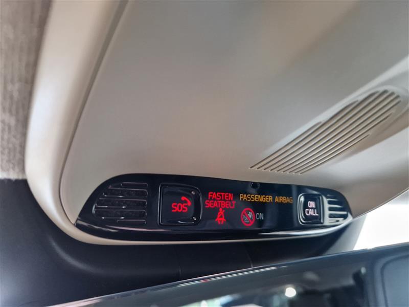 VOLVO XC40 2020
