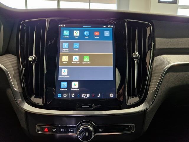 VOLVO V60 2025
