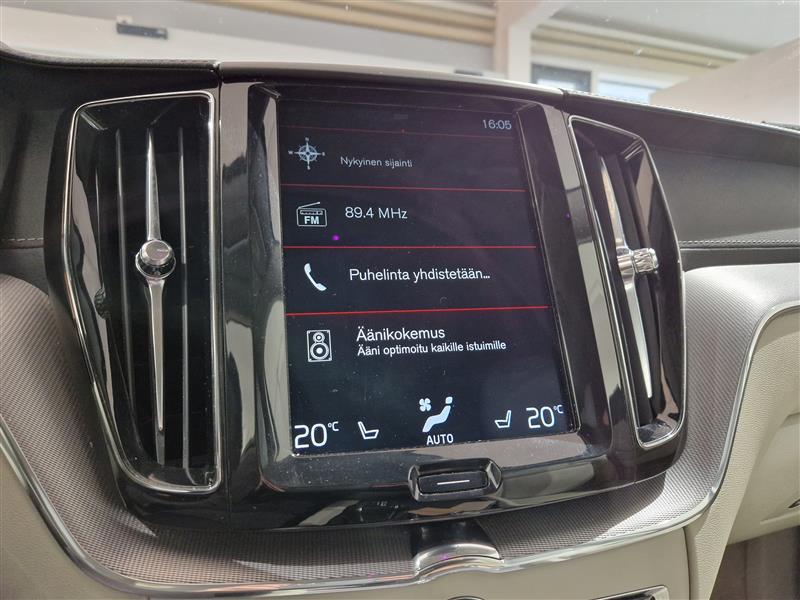 VOLVO XC60 2019