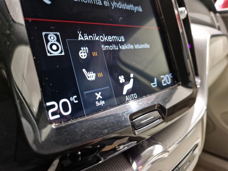 VOLVO XC60 2019
