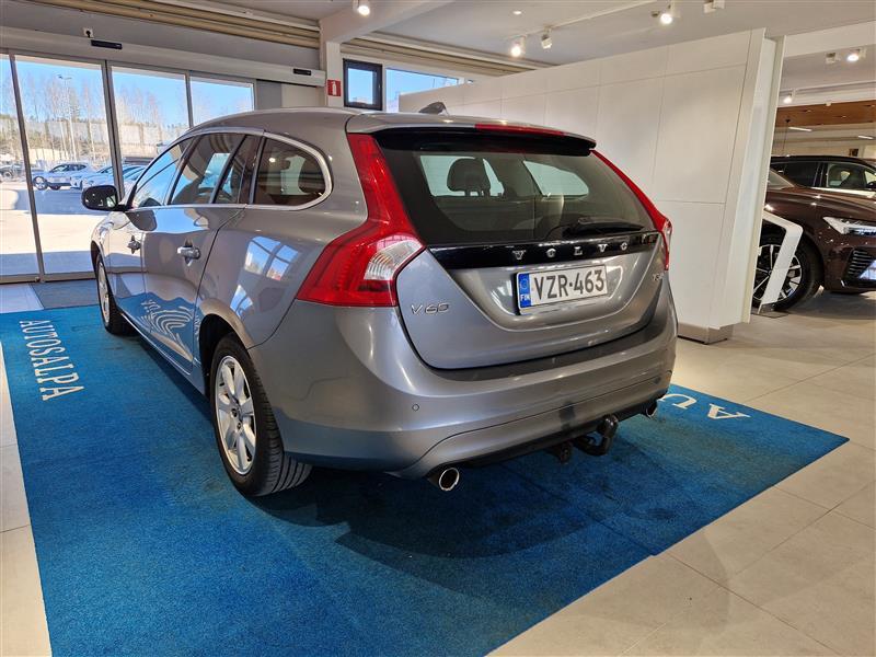 VOLVO V60 2017
