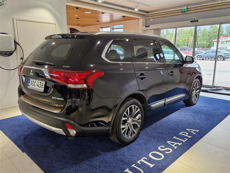 MITSUBISHI Outlander 2017