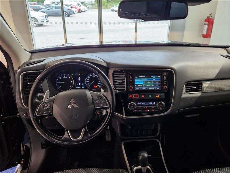 MITSUBISHI Outlander 2017