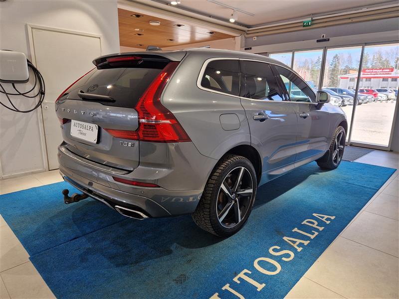VOLVO XC60 2019