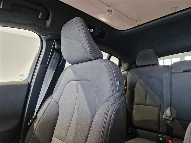 VOLVO C40 2024