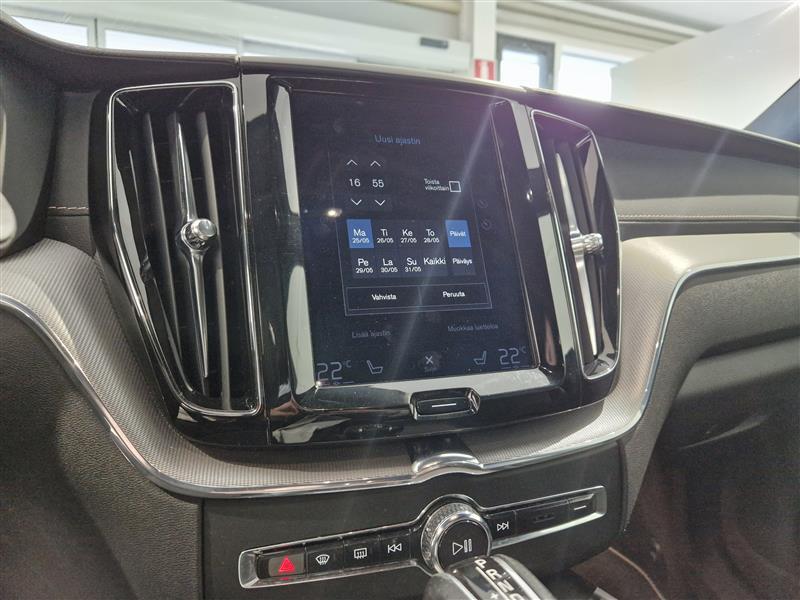 VOLVO XC60 2019