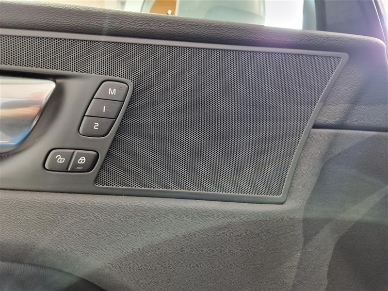 VOLVO XC60 2019