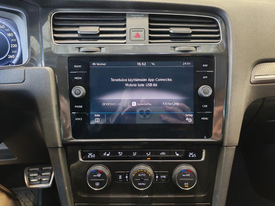 VOLKSWAGEN Golf 2017