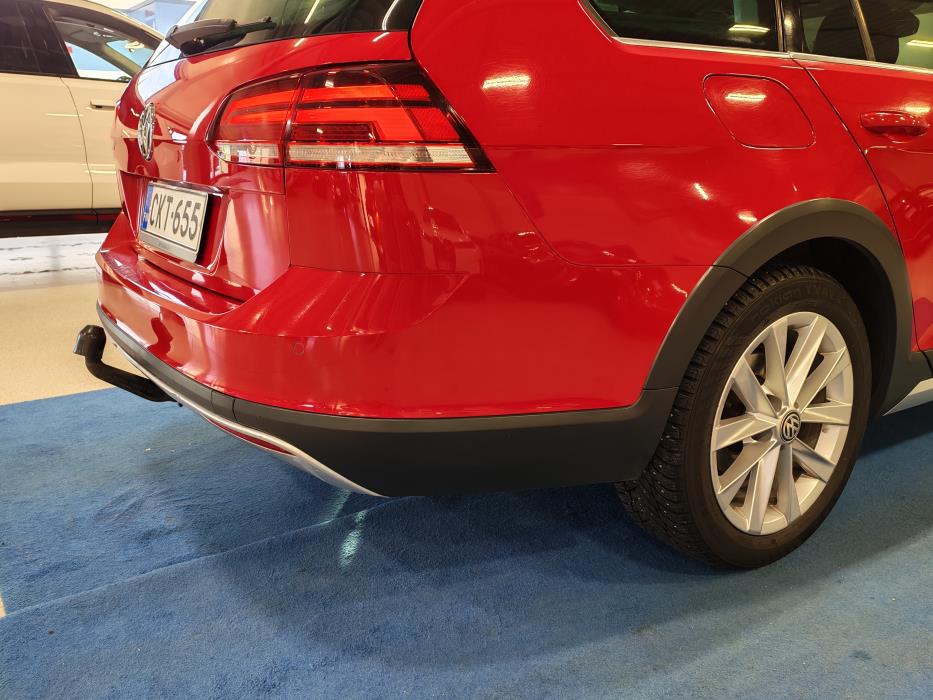 VOLKSWAGEN Golf 2017