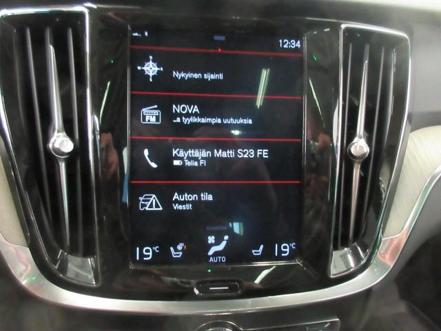 VOLVO V60 2019