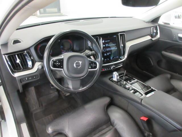 VOLVO V60 2019
