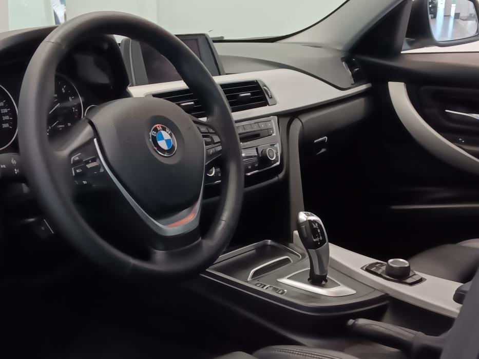 BMW 320 2018