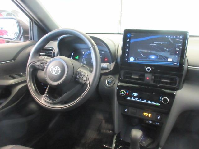 TOYOTA Yaris Cross 2024