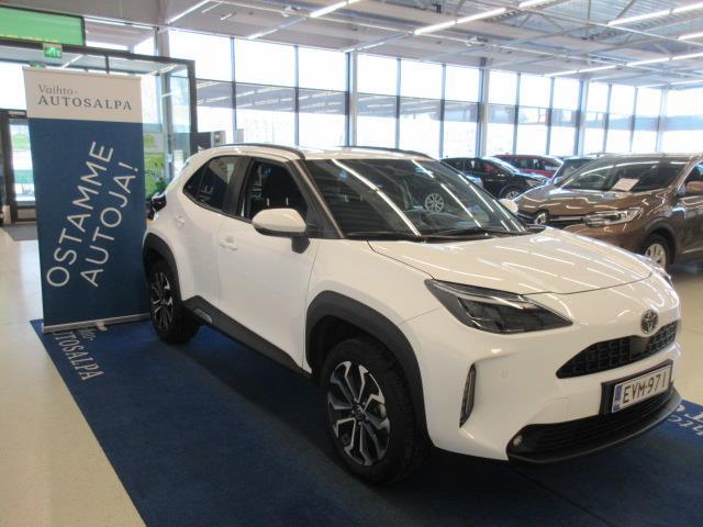 TOYOTA Yaris Cross 2024