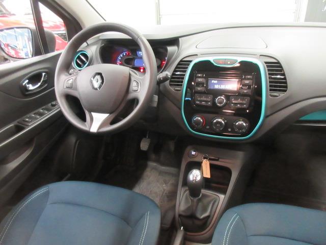 RENAULT Captur 2016