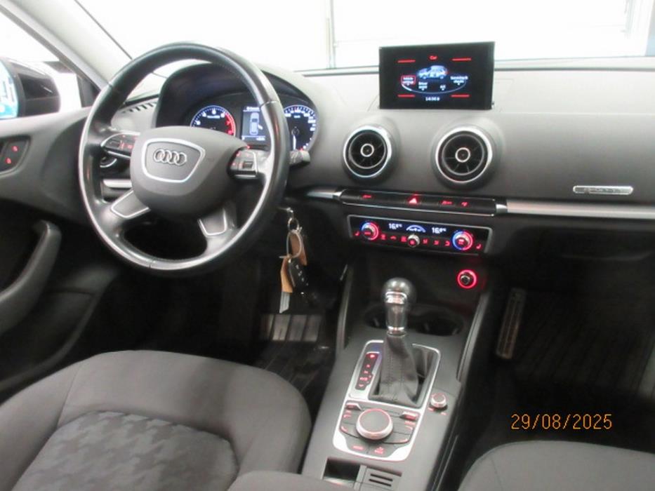 AUDI A3 2015