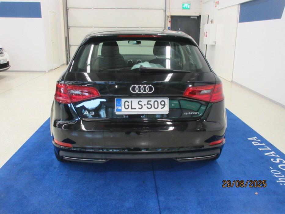 AUDI A3 2015
