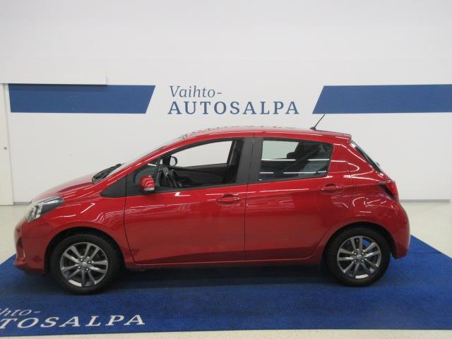 TOYOTA Yaris 2016