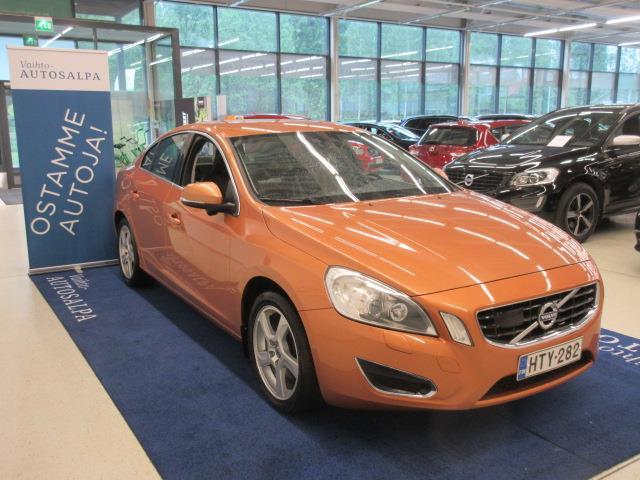 VOLVO S60 2011