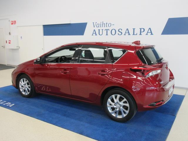 TOYOTA Auris 2017