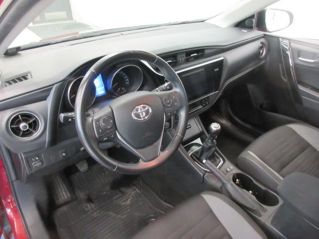 TOYOTA Auris 2017