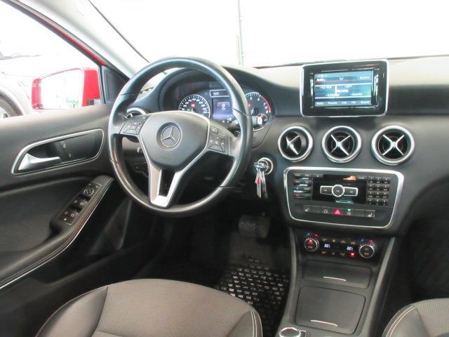 MERCEDES-BENZ A 2015