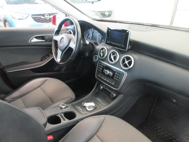 MERCEDES-BENZ A 2015