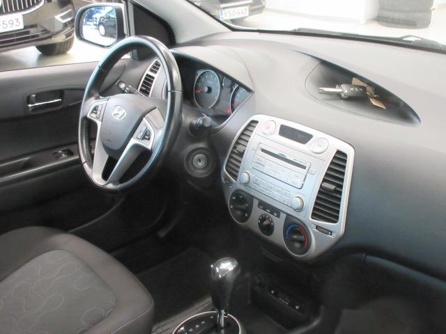 HYUNDAI i20 2010