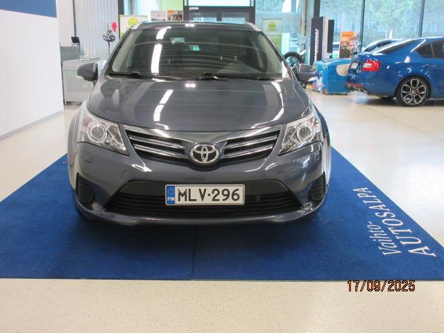 TOYOTA Avensis 2014