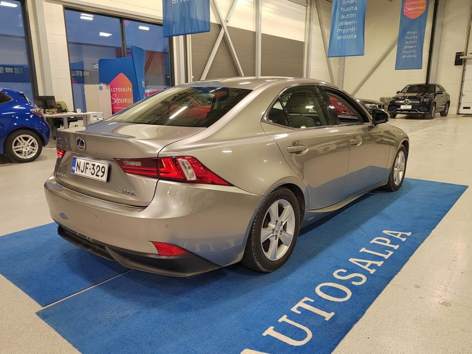 LEXUS IS 2013